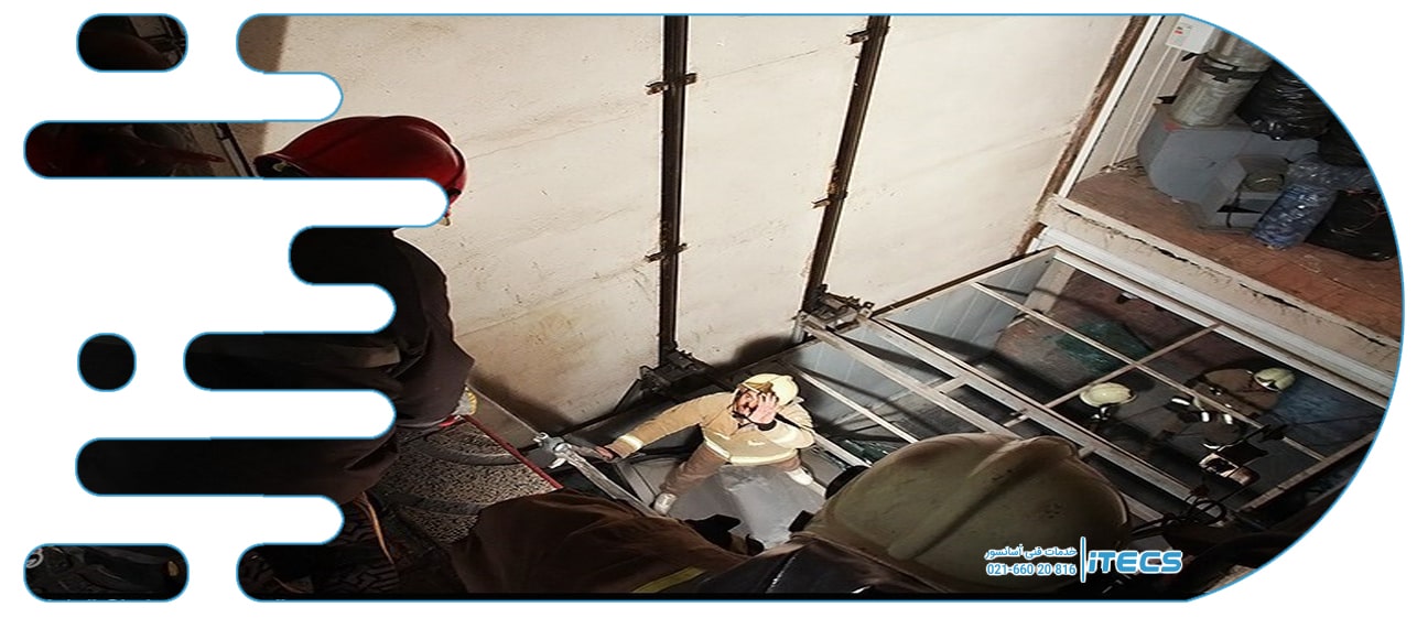 محبوس شدن در آسانسور